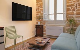 Suite Apartment La Rajola